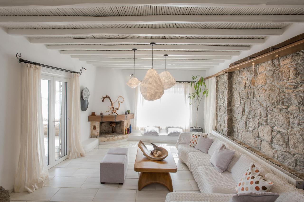 Dimilia Villa